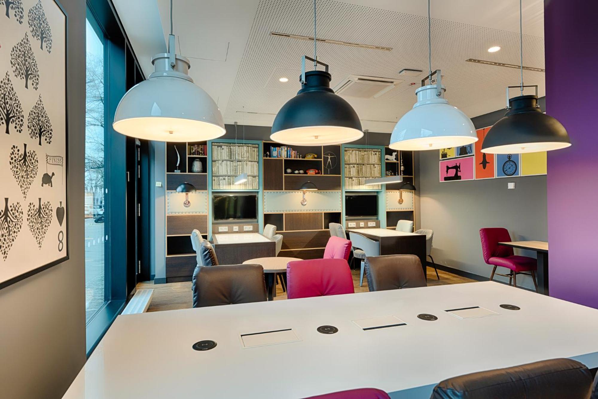 Premier Inn Berlin City Wilmersdorf Экстерьер фото