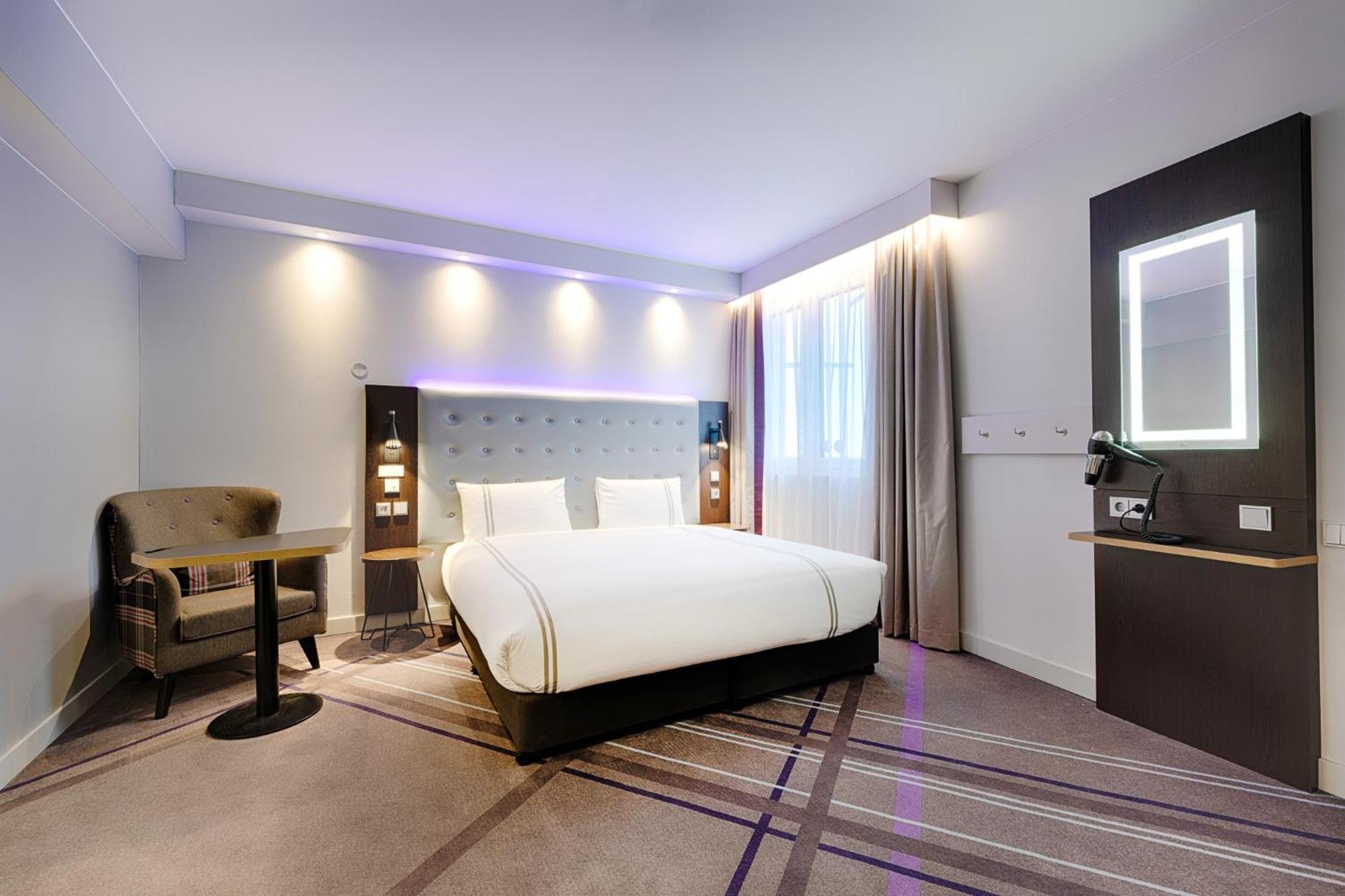 Premier Inn Berlin City Wilmersdorf Экстерьер фото